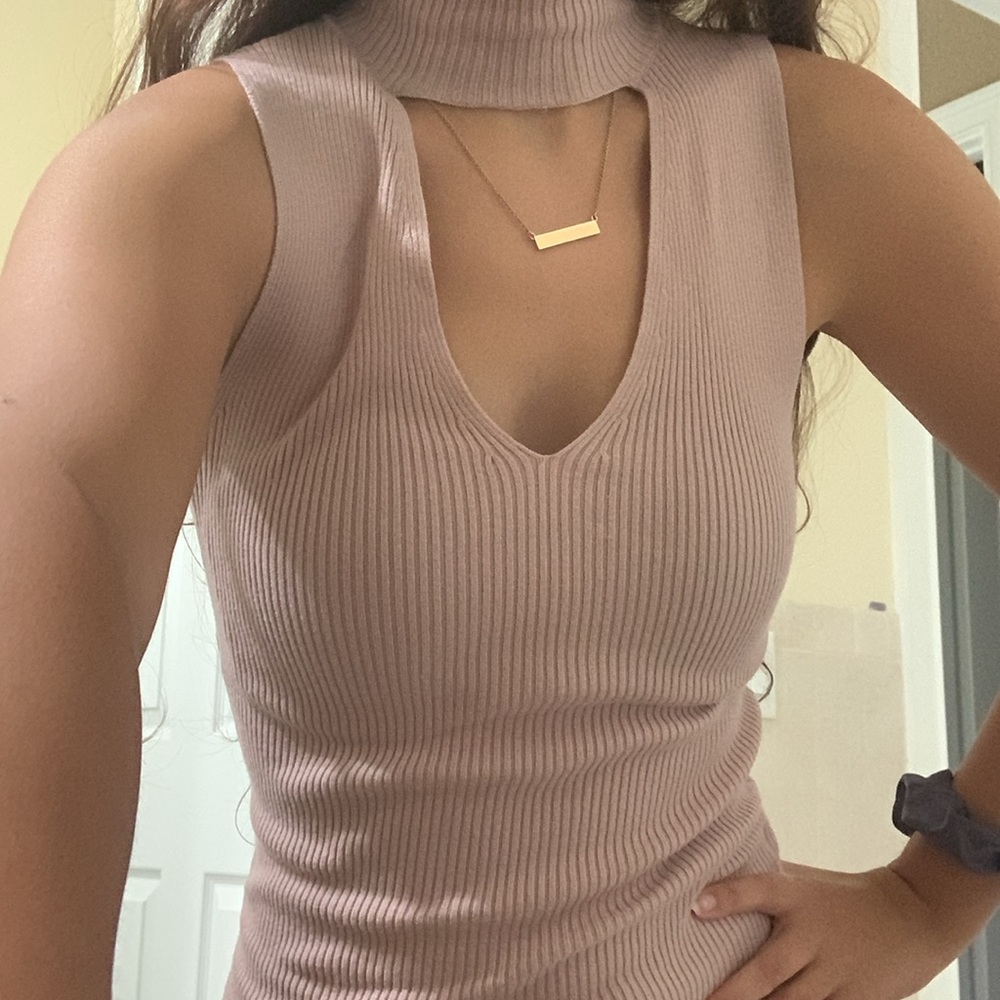 Express pale pink choker top. Excellent Condition! - Picture 2 of 6